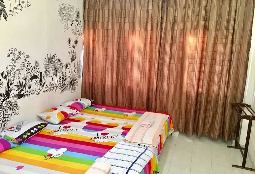 هتل Pesona Backpackers Inn