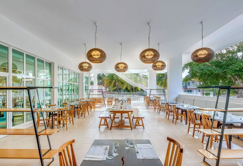 هتل Sol Caribe Beach