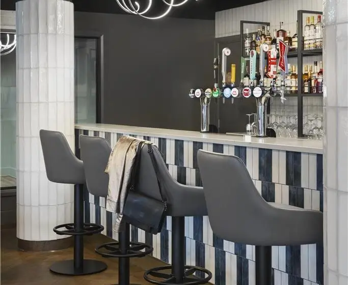 ホテル Spark By Hilton London Romford