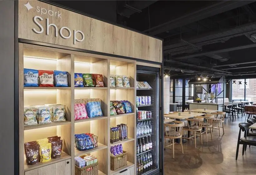 ホテル Spark By Hilton London Romford