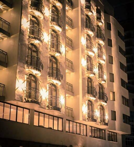 هتل The Grand Palace