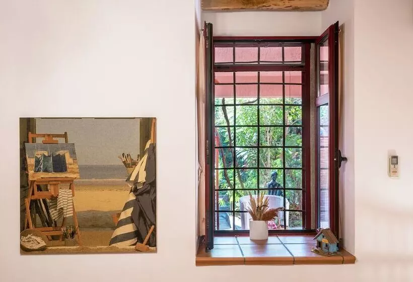 هتل The Varos Residences