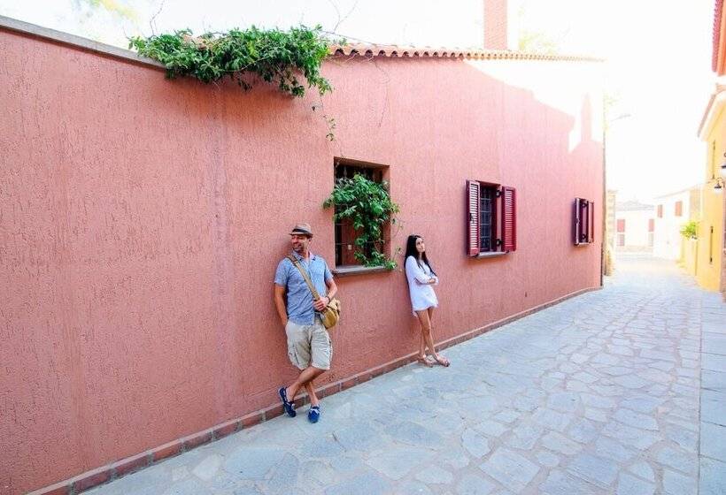 ホテル The Varos Residences