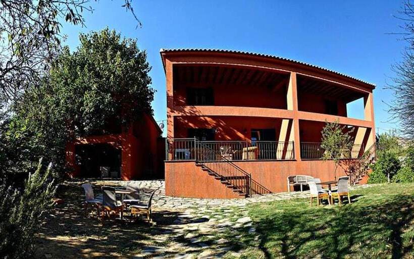 ホテル The Varos Residences