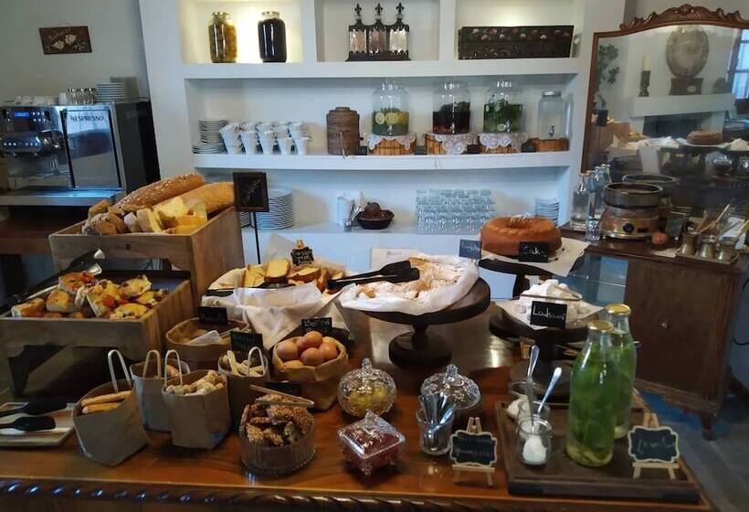 ホテル The Varos Residences