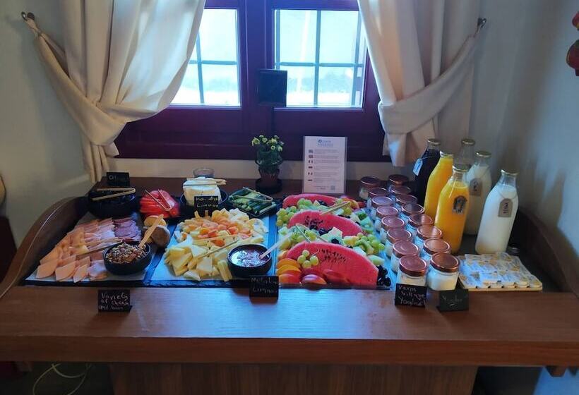 ホテル The Varos Residences