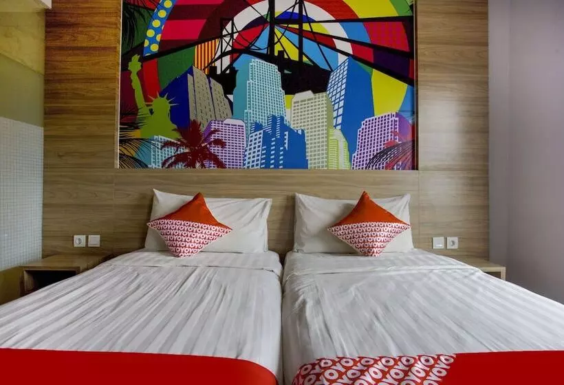 Hotelli Collection O The Regia Tambun