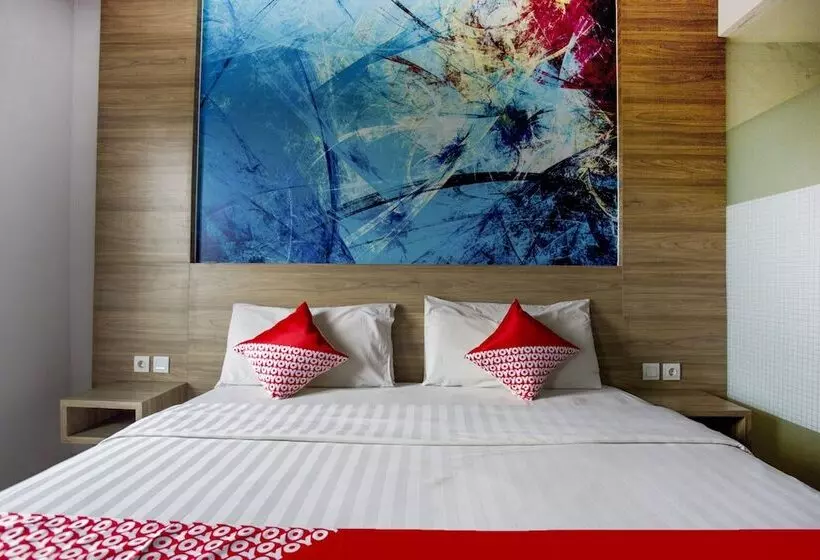 Hotelli Collection O The Regia Tambun