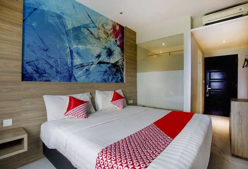 Hotelli Collection O The Regia Tambun