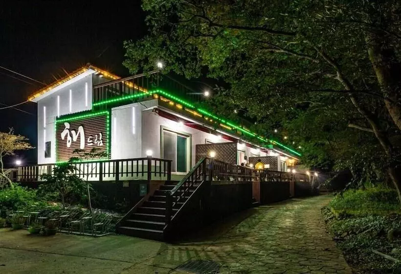 Hotelli Namhae Dream Pension