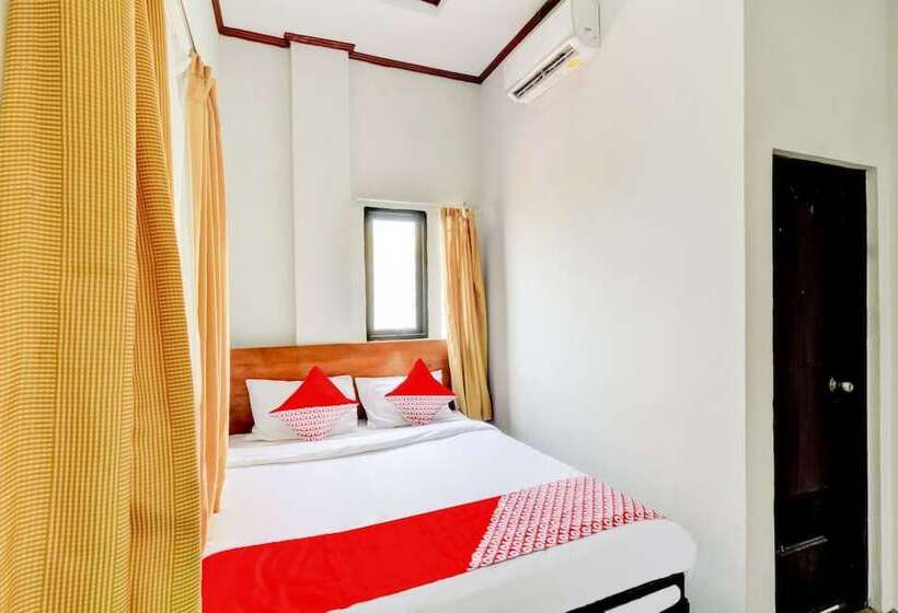 בית מלון כפרי Oyo 90048 Teratai Bekasi Guesthouse