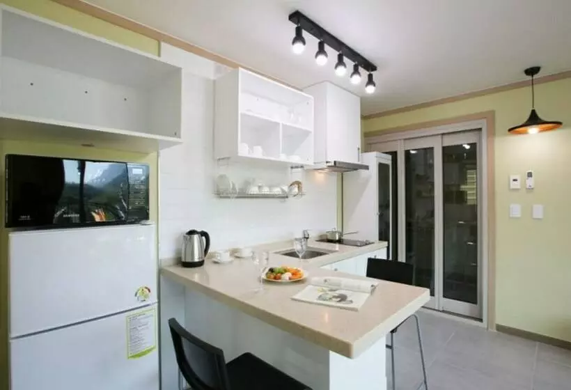 هتل Dongducheon Sosul Pension