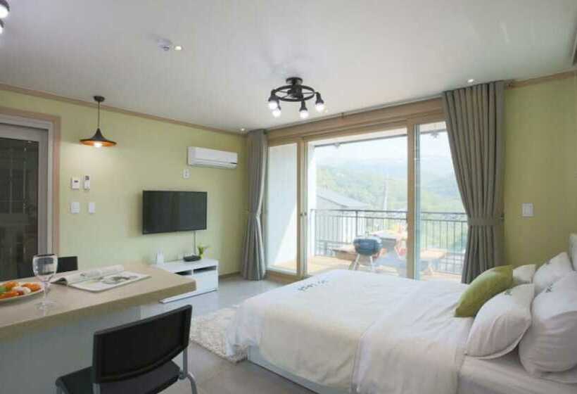 Hotel Dongducheon Sosul Pension