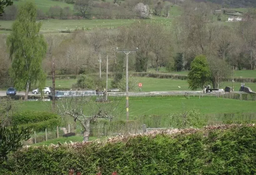 Hotelli Cae Y Rhedyn Annexe