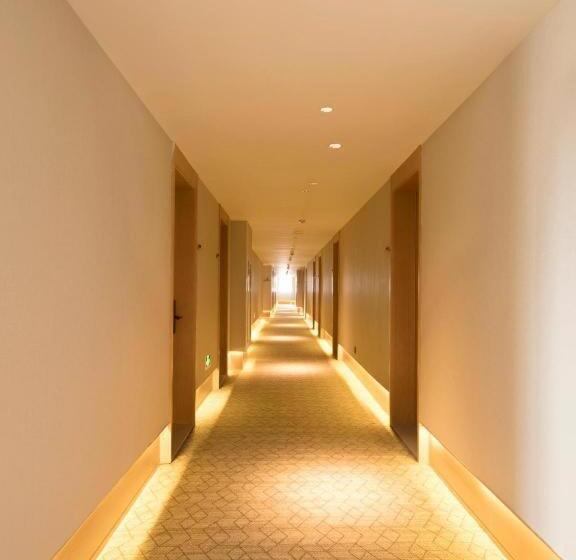 Ji Hotel Xiamen Convention And Exhibition Center California City Plaza