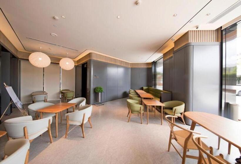 Ji Hotel Xiamen Convention And Exhibition Center California City Plaza