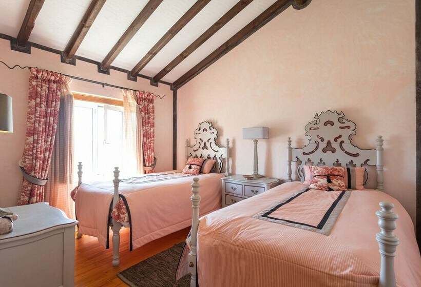 酒店 Rosa Estates: The Farmhouse & Stables