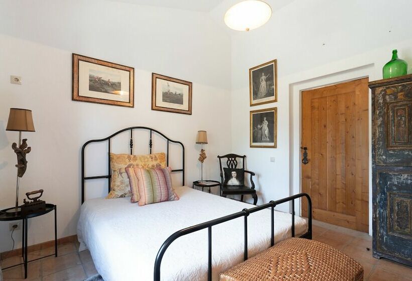 酒店 Rosa Estates: The Farmhouse & Stables