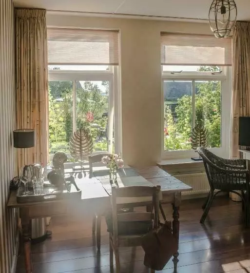 Aamiaismajoitus (B&B) Broeks  Bed En Brood