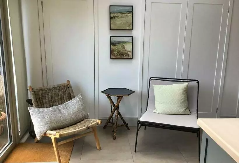 Number 19 B&b Chichester