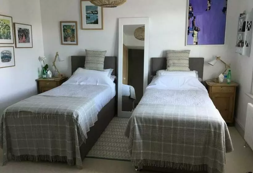Number 19 B&b Chichester