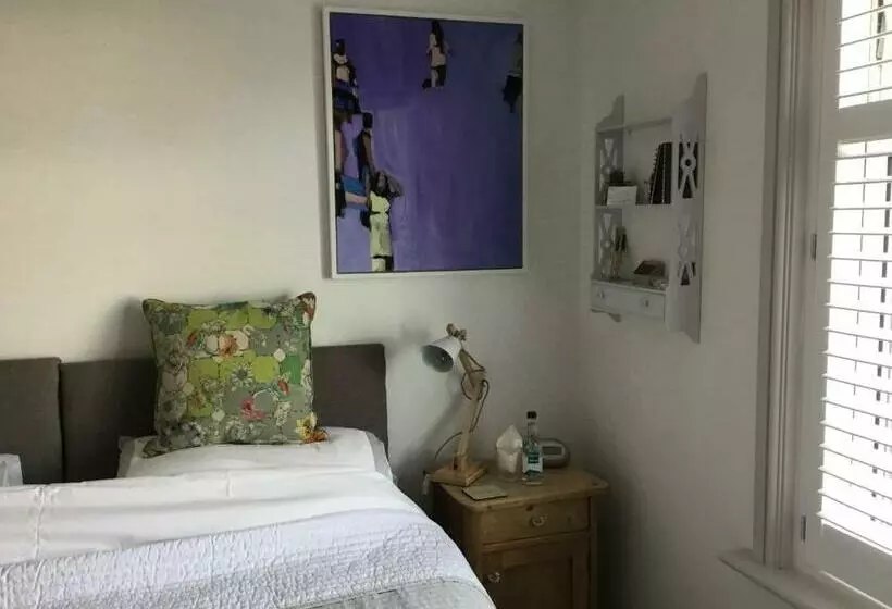Number 19 B&b Chichester