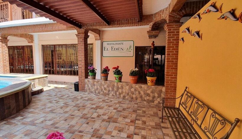 هتل El Jardín Del Edén