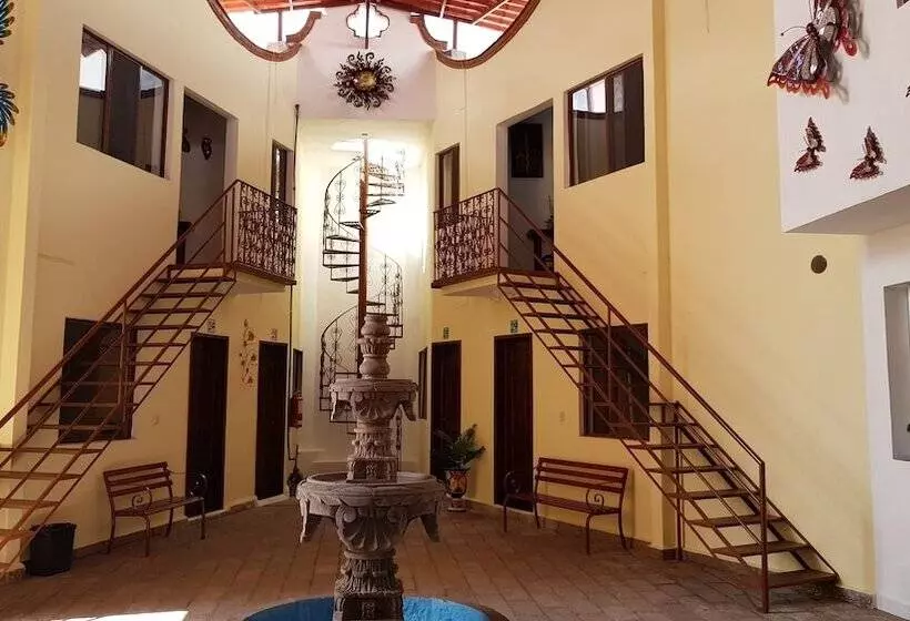 هتل El Jardín Del Edén