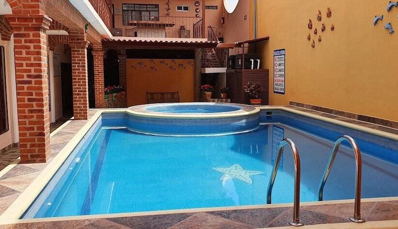 هتل El Jardín Del Edén