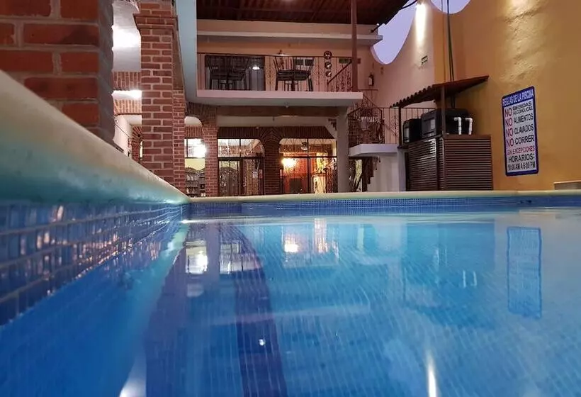 هتل El Jardín Del Edén