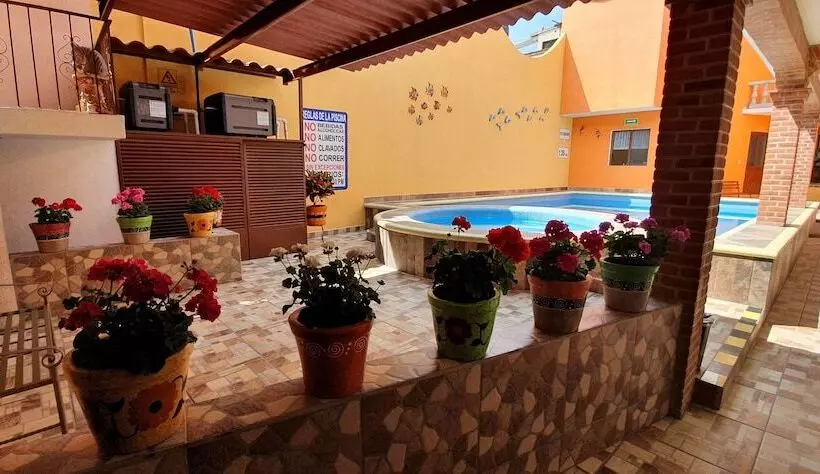 هتل El Jardín Del Edén