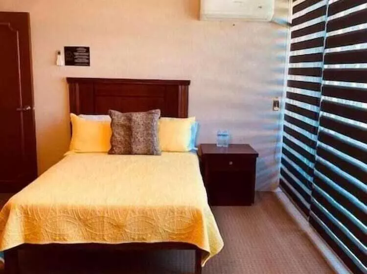 ホテル Euka Suites