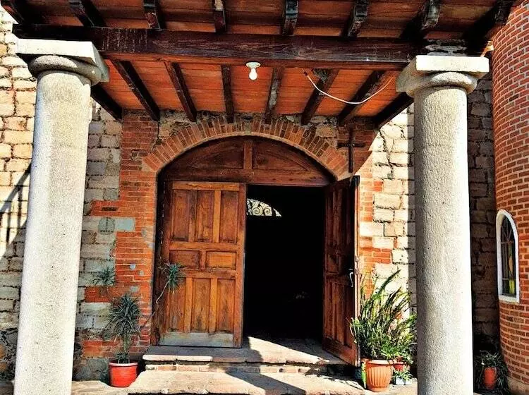 Hotelli Hacienda Los Dolores   Hostel