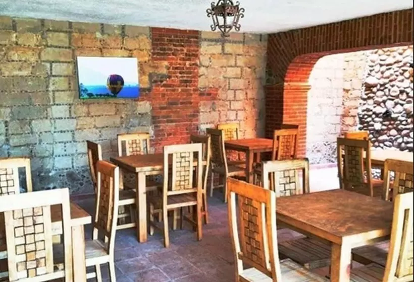 Hotelli Hacienda Los Dolores   Hostel