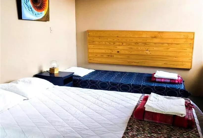 هتل Hostal Kuira Bá By Rotamundos