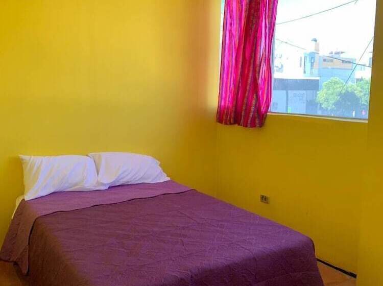 هتل Hostal Mejiquito San Marcos   Hostel