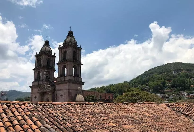 Hotelli La Dorada Town View