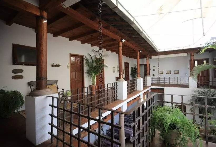 Hotelli La Dorada Town View