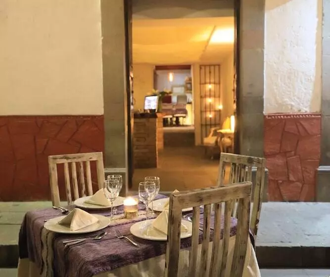 Hotelli La Dorada Town View