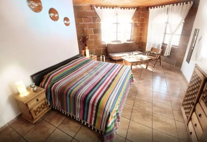 هتل Ma Petite Maison