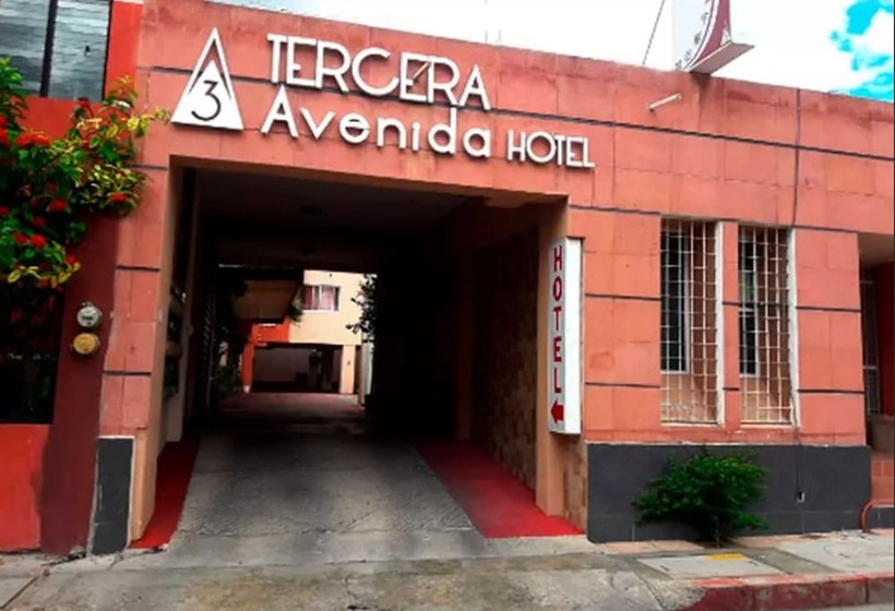ホテル Tercera Avenida