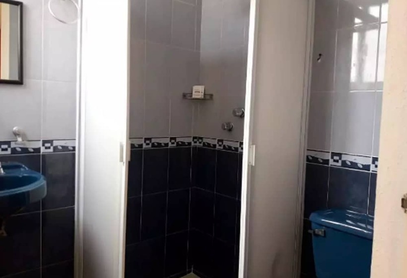 ホテル Tercera Avenida