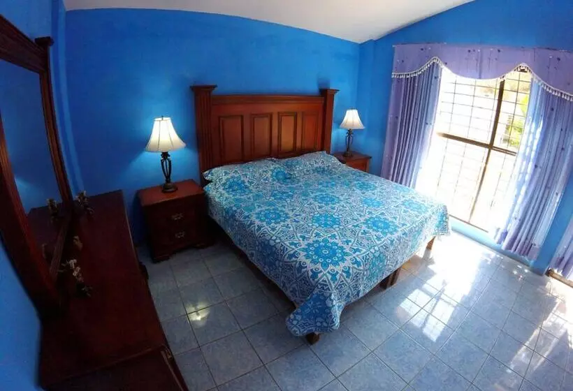 ホテル The Blue Room
