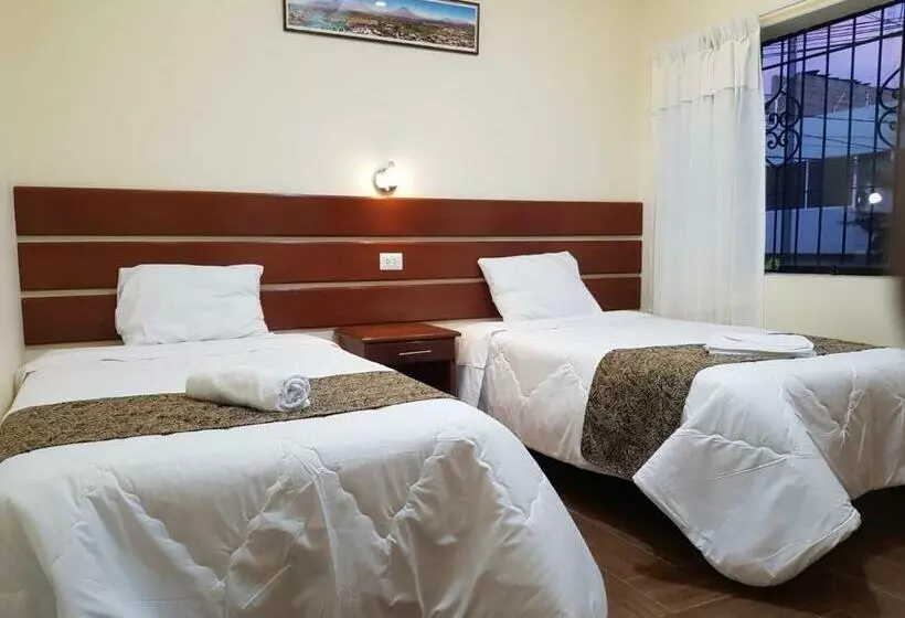 هاستل Posada Turistica San Martín