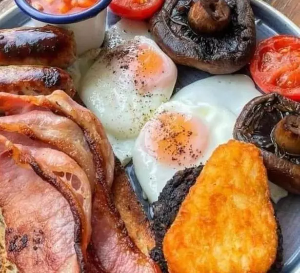 ベッドアンドブレックファースト Simba Safaris African Pride Exotic Lodge