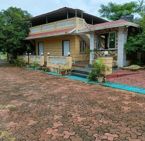 Giriraj Garden Resort, Alibaug