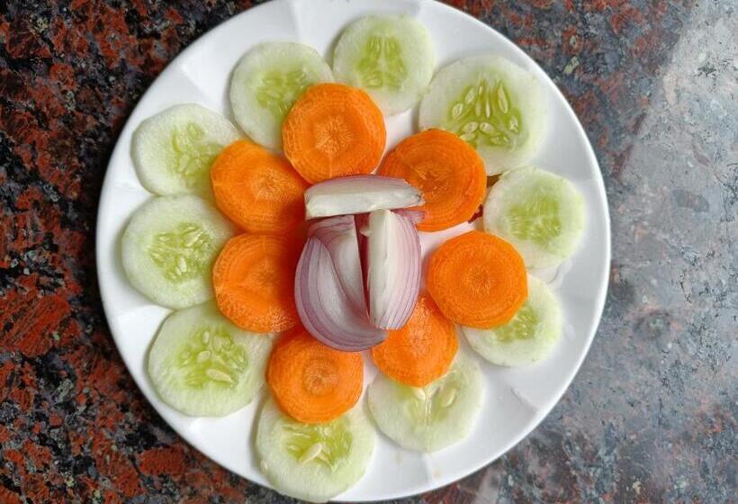 Giriraj Garden Resort, Alibaug