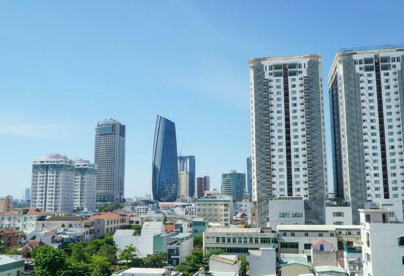 Bao Ngoc Hotel & Apt