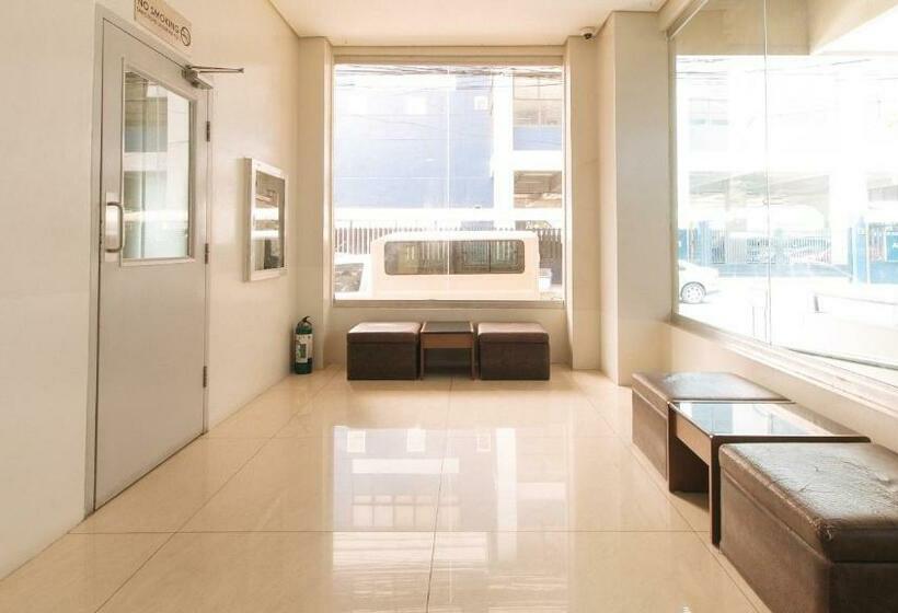 בית מלון כפרי Jhocson Residences Manila