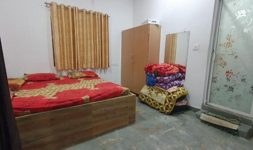 בית מלון כפרי Krishna Farm & Forest